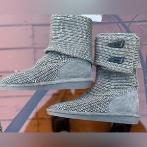 BEARPAW WOMEN’s night tall grey boots size 6